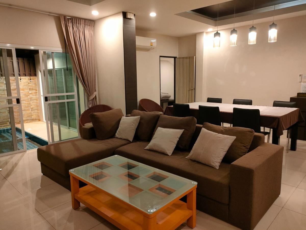 Oppa B Pool Jomtien Beach